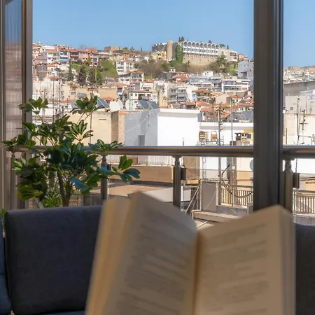 Bella Vista In The Center By Binobi!